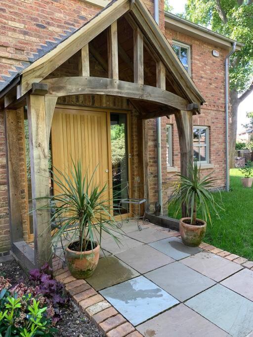 The Old Maple Lodge-luxury Private Annex With A View In Rural Setting *